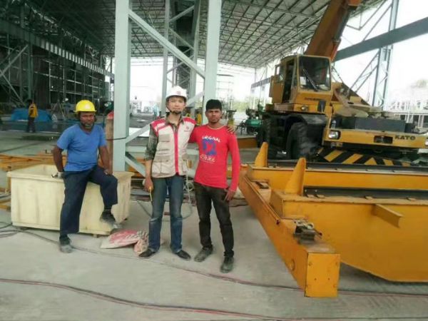 起重机国外安装现场